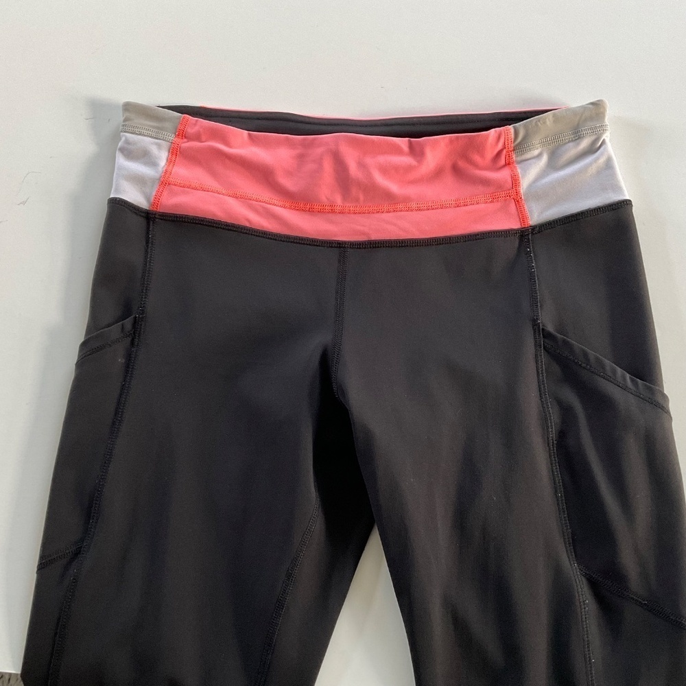 Lululemon Speed Up Black Leggings Sz 6 Coral Pink Zip Pocket  Ruched Ankle Gym - Picture 13 of 13